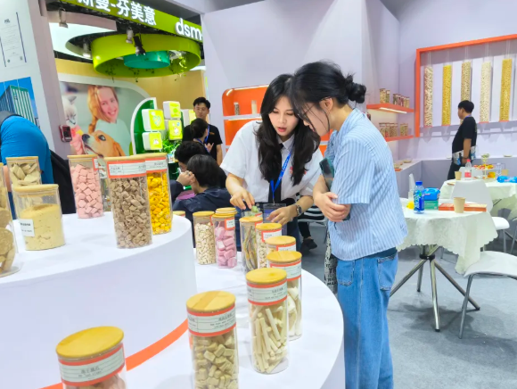 2025高端宠物冻干十大品牌深度解析 哆啦哌凭何实力突围？